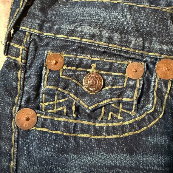 True Religion JOEY SUPER T Men's Blue Jeans with Olive Stitching - Picture 7 of 9